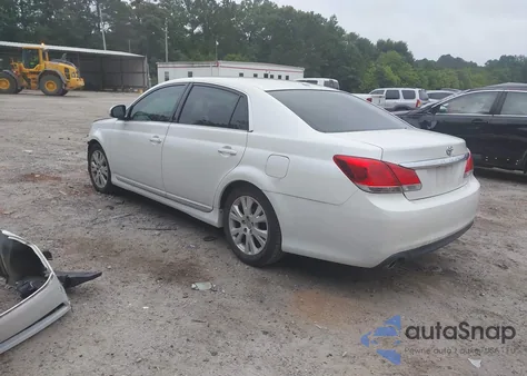 2011 Toyota Avalon z USA, uszkodzony, nr VIN 4T1BK3DB9BU395500